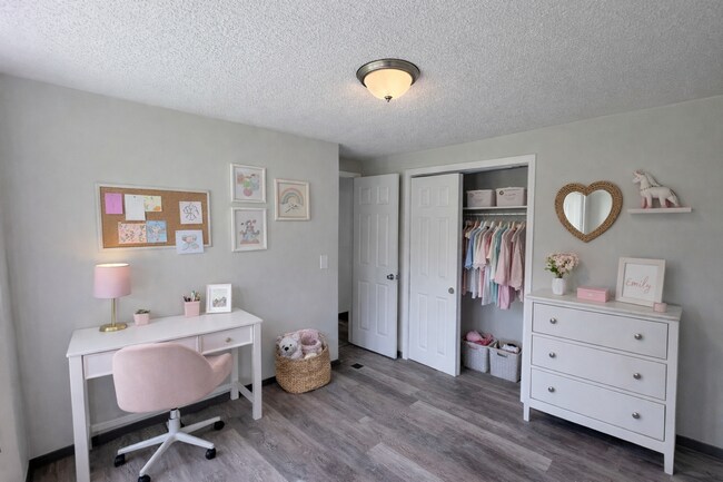 Building Photo - Fully Remodeled 3 Bedroom, 2 Bath Home in the Country – Versailles, KY