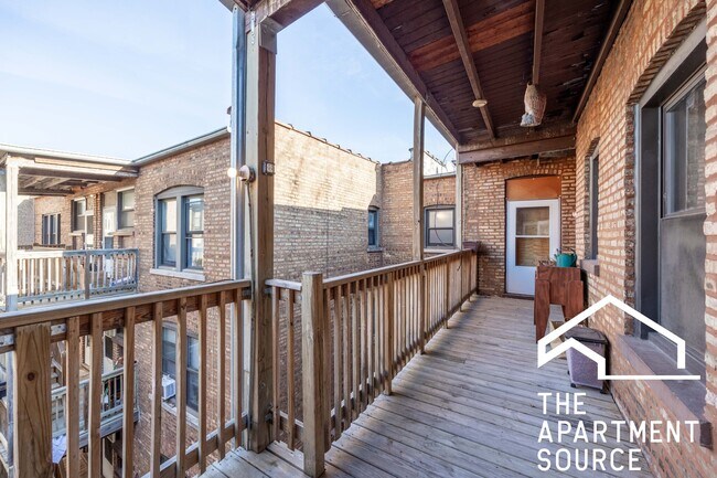 Building Photo - 3602 W Sunnyside Ave