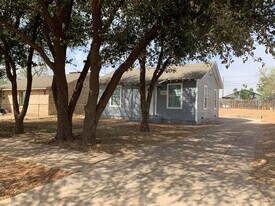 Building Photo - 1909 N Hancock Ave