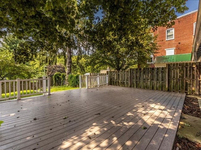 Building Photo - Open House 24th 10:30 to 11:30 AM