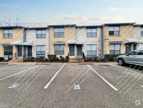 Building Photo - 2 br, 1.5 bath Condo - 3004 Whisper Oaks L...