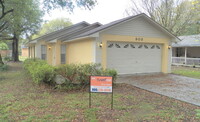 Building Photo - Wonderful 3/2 Home W/ Tiled flooring!