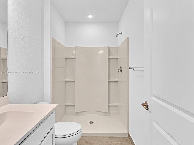 Building Photo - 2033 SW Castinet Ln