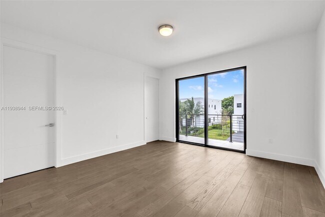 Building Photo - 16699 Botaniko Dr N