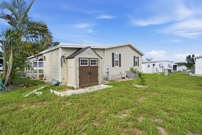 Building Photo - 7 Frangipani Cir