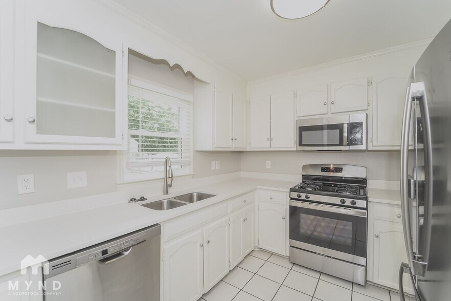 Building Photo - 157 Antelope Dr