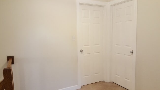 Building Photo - 1722 Ranchview Dr