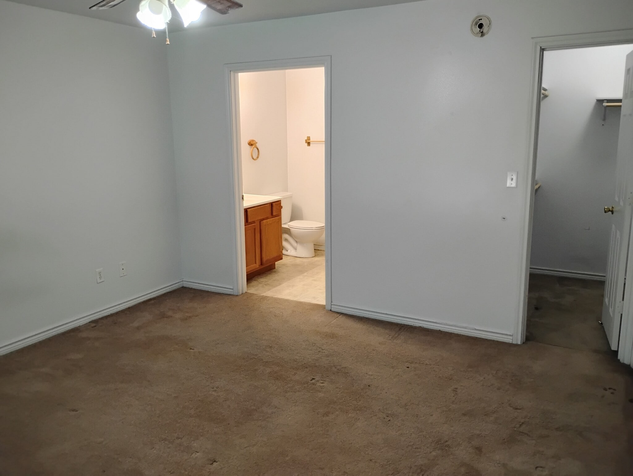 Master Bedroom - 4480 Benton Dr