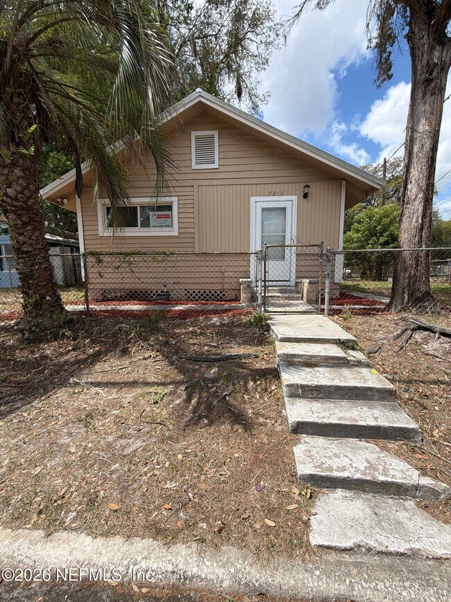 Building Photo - 7210 Elwood Ave