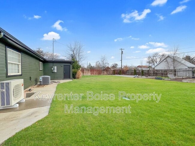 Building Photo - 7867 W Camas St