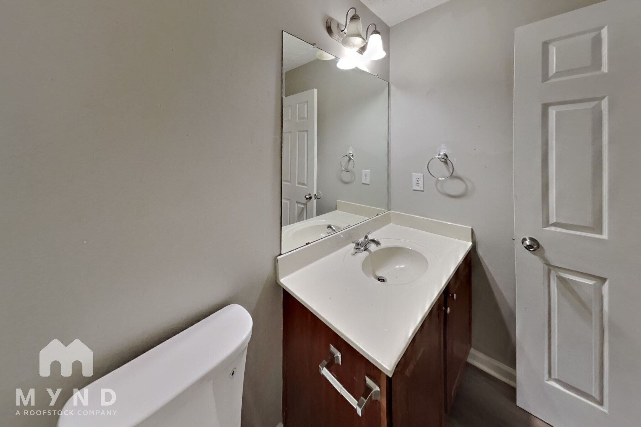 Building Photo - 158 Mcarthur Dr