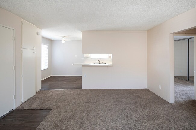 Building Photo - *2 WEEKS FREE!* El Cajon 2 BR w/ Parking, ...