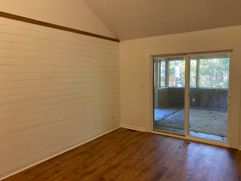 Building Photo - 4331 Whiteleaf Way