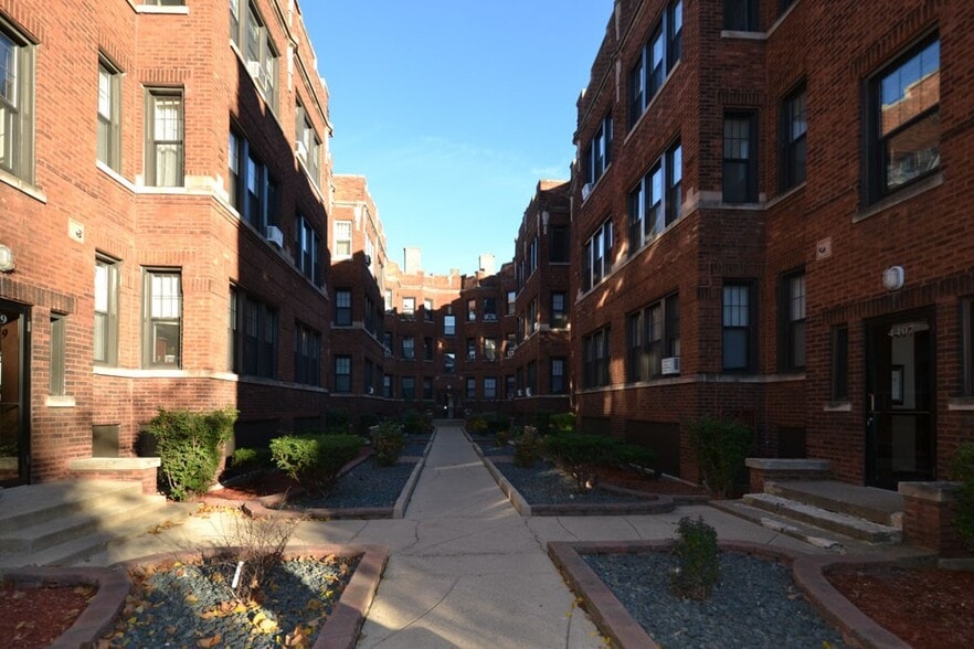 Primary Photo - 4418 N Wolcott Ave