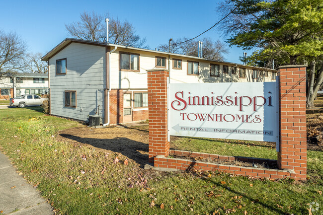 Primary Photo - Sinnissippi Townhomes