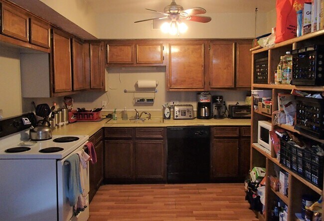 Building Photo - 4511 Avenue B