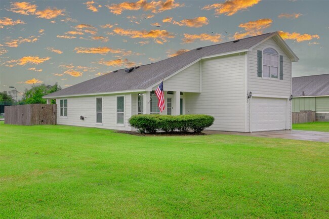 Building Photo - 14605 Ophiuchus Ct