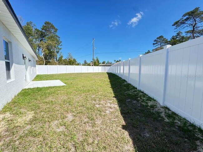 Building Photo - 4513 SW 170th Street Rd