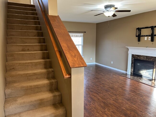 Building Photo - 538 Springhurst Pkwy