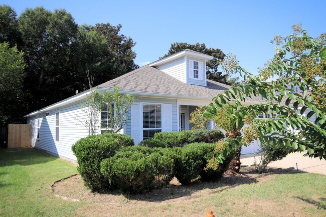 Building Photo - Great Location in Fort Walton Beach