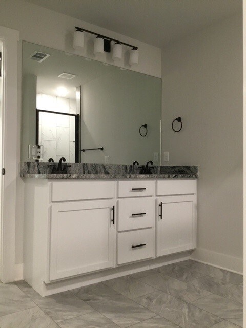 Building Photo - 231 Palm St