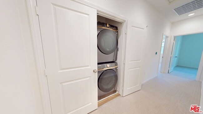 Building Photo - 2410 E Agave St