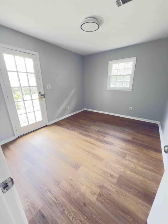 Building Photo - 4307 Parkview Dr