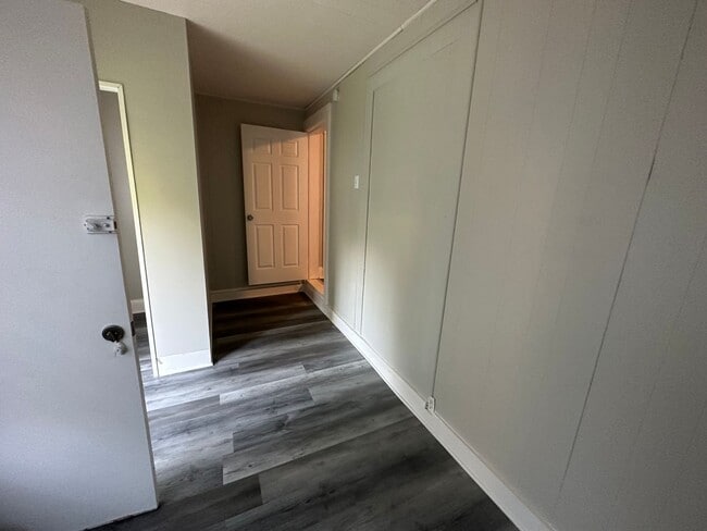 Building Photo - 168 Meridian St