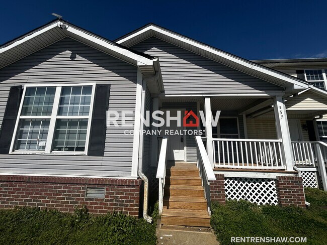 Building Photo - 157 Cloverdale St