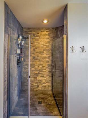 Building Photo - 7819 Turkey Oak Ln