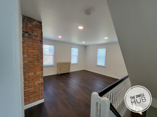 Building Photo - 436 Conger Ave