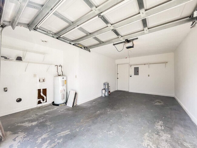 Building Photo - 5287 Balfour Pl