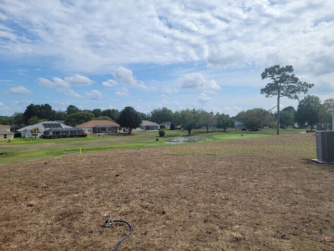 Building Photo - 411 Putting Green Ct