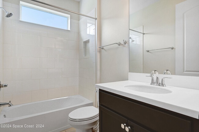 Building Photo - 8483 Loren Cove Dr