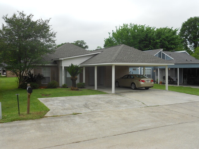 Primary Photo - 1317 Harwich Dr