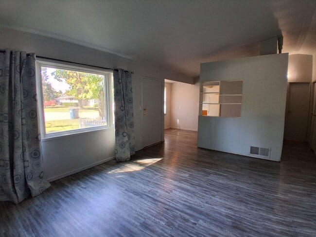 Building Photo - 1207 Griggs St