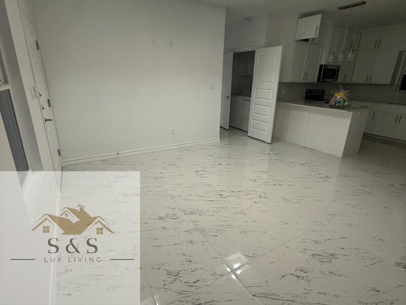 Building Photo - 11306 N 24th St