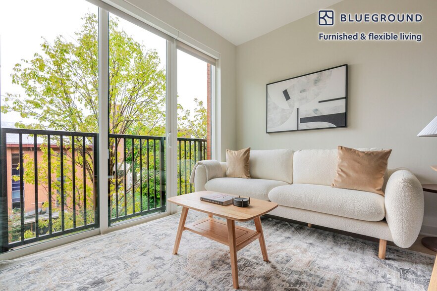 Primary Photo - 60 I St SW