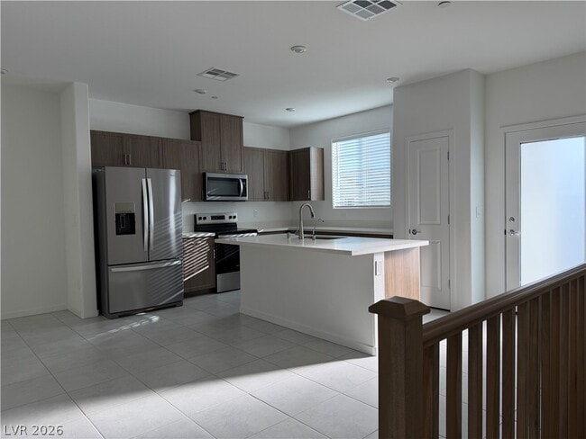 Building Photo - 5752 CRENELLATED St