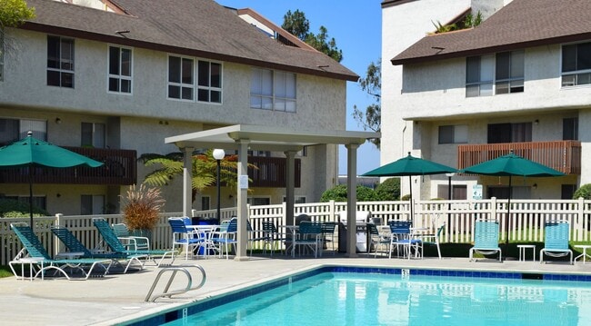 Building Photo - GRANTVILLE 1BR 1BA TOWNHOUSE - UPGRADED KITCHEN + BATH, AC, PET FRIENDLY, ASSIGNED PARKING, POOL,...