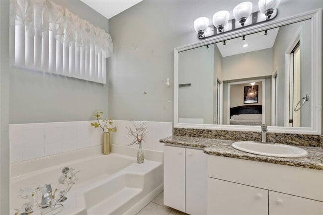 Building Photo - 4489 Golf Club Ln