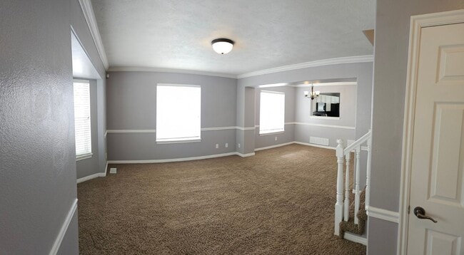Building Photo - 3 bedroom Parkside Townhome!