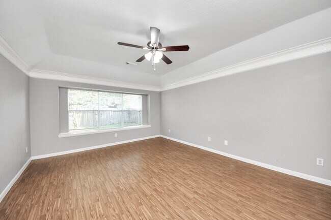 Primary Photo - 2326 Standing Oak Ln
