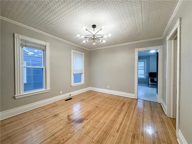 Building Photo - 102 Gregory St