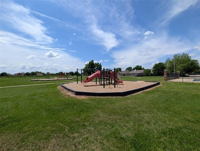 Building Photo - 2817 Brompton Dr
