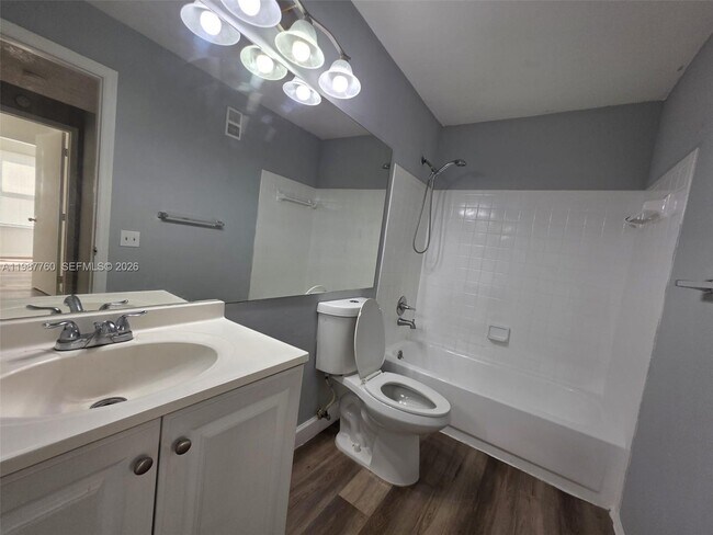 Building Photo - 2303 N Congress Ave