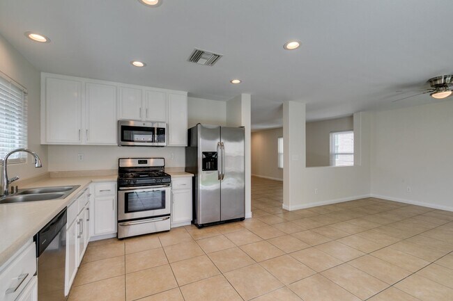 Building Photo - Remodeled 3-Bedroom Home with Loft.