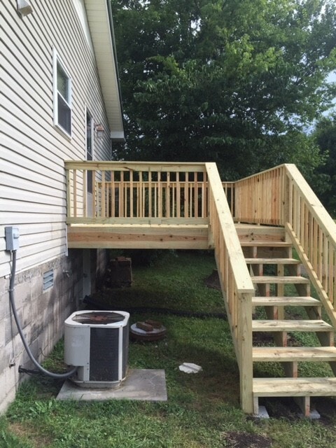 Building Photo - 906 Martin St