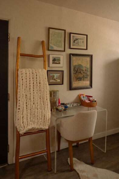 Building Photo - 112 E 16th St