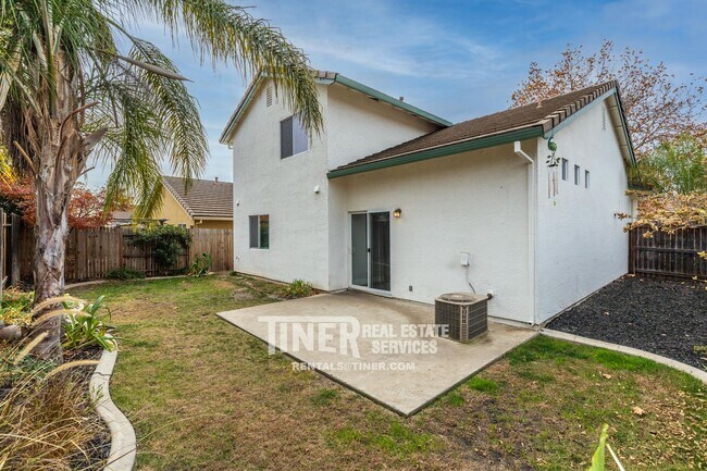 Building Photo - 1981 Amber Fields Way